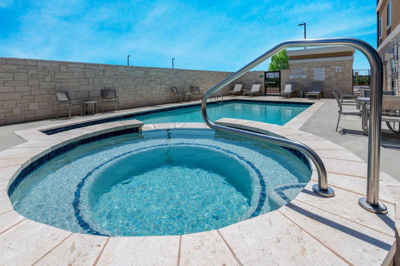 Americinn By Wyndham San Angelo Exterior photo